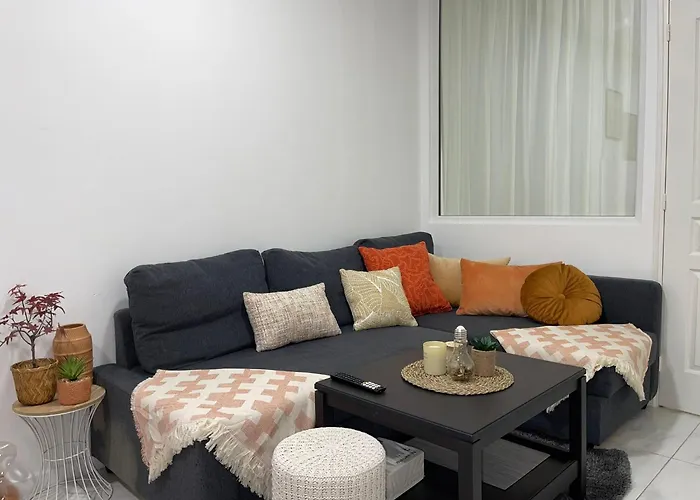 Entier Sur - 4 Voyageurs Apartment