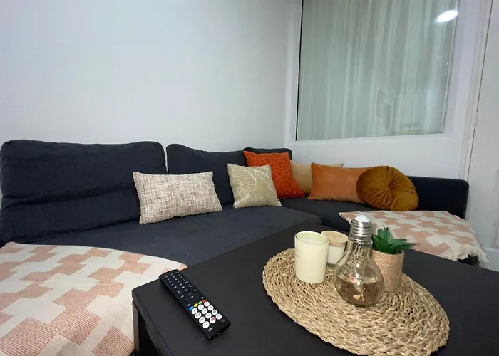 Entier Sur - 4 Voyageurs Apartment Reims